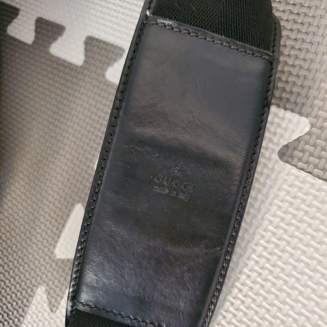 GUCCI　グッチ　ショルダーバッグ　斜め掛け　ナイロン