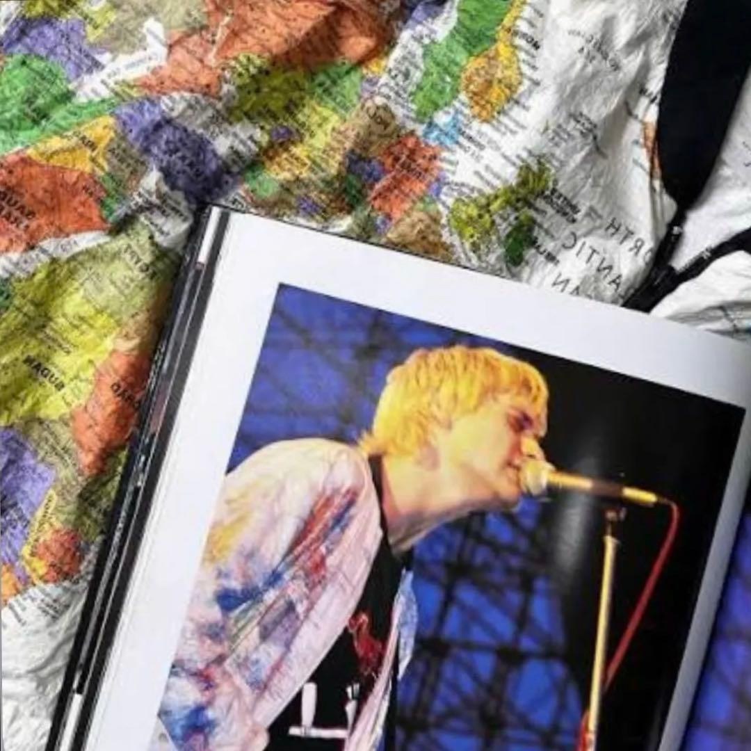 【最終価格】ニルバーナ カートコバーン着用モデル　世界地図ペーパージャケット