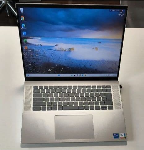 美品 Dell inspiron16 i7, 1TB, Officeおまけ付