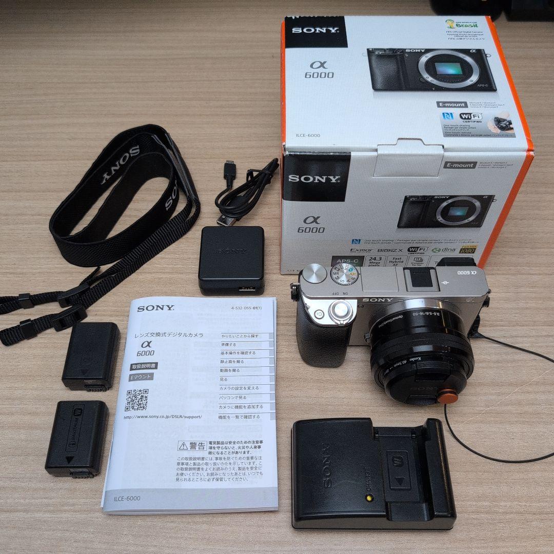 SONY α6000 ミラーレス一眼 レンズキット　バッテリー2個とおまけつき