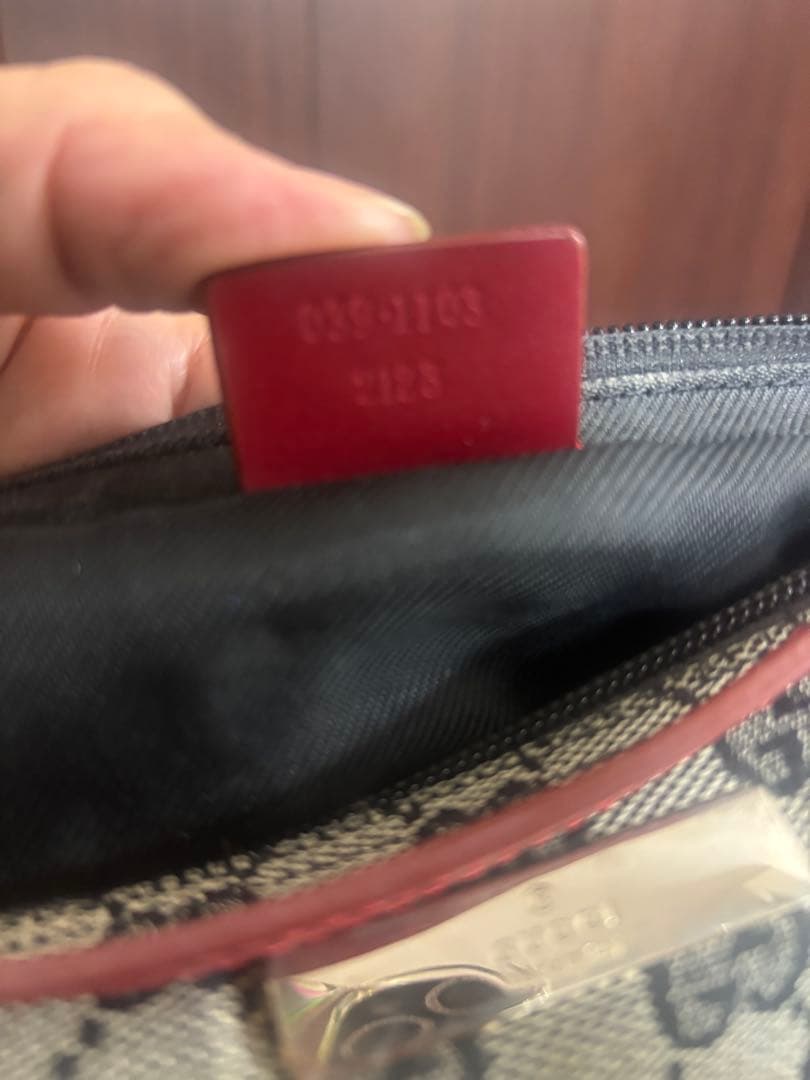 GUCCI アクセサリーポーチ