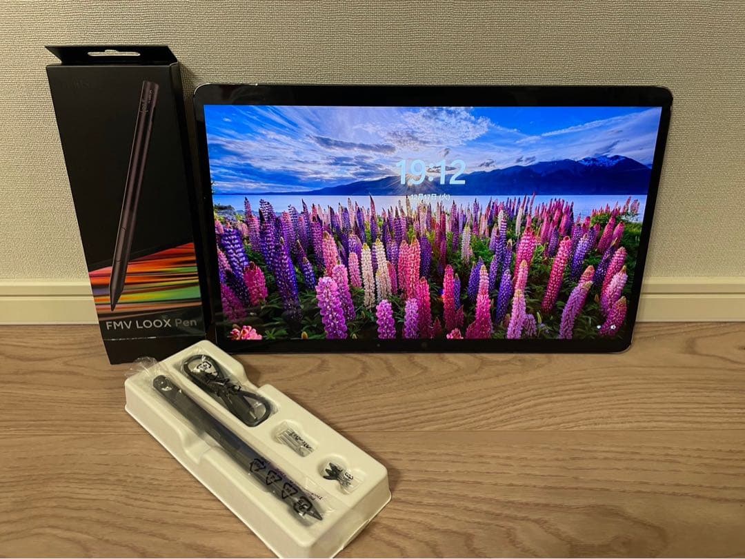 富士通 FMV LOOX WL1/G 13.3型タブレット Windows 11