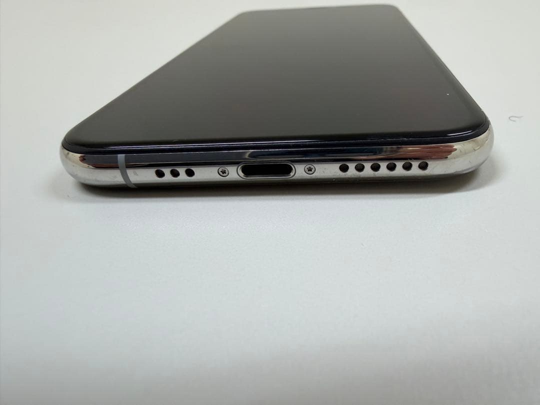 iPhone XS シルバー 64GB ジャンク品　液晶部品取り用