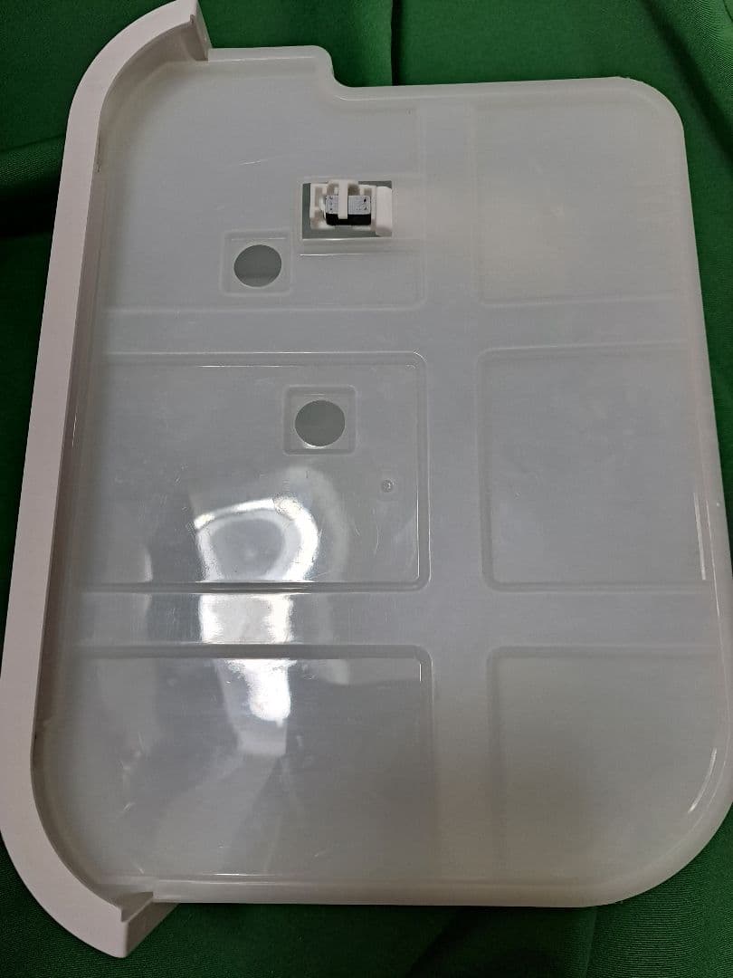 美品　アイリスオーヤマ　　衣料乾燥除湿機　DDDー50E