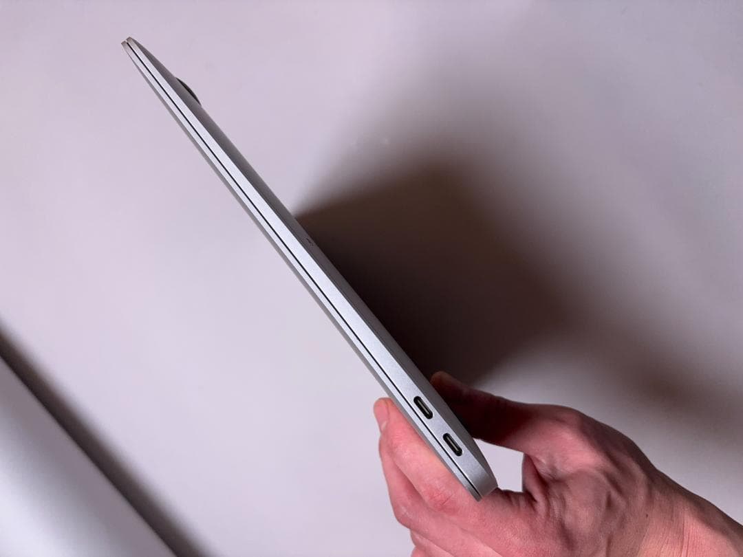 MacBook本体 MacBook Air Retina 13-inch 2018 8GB 256G