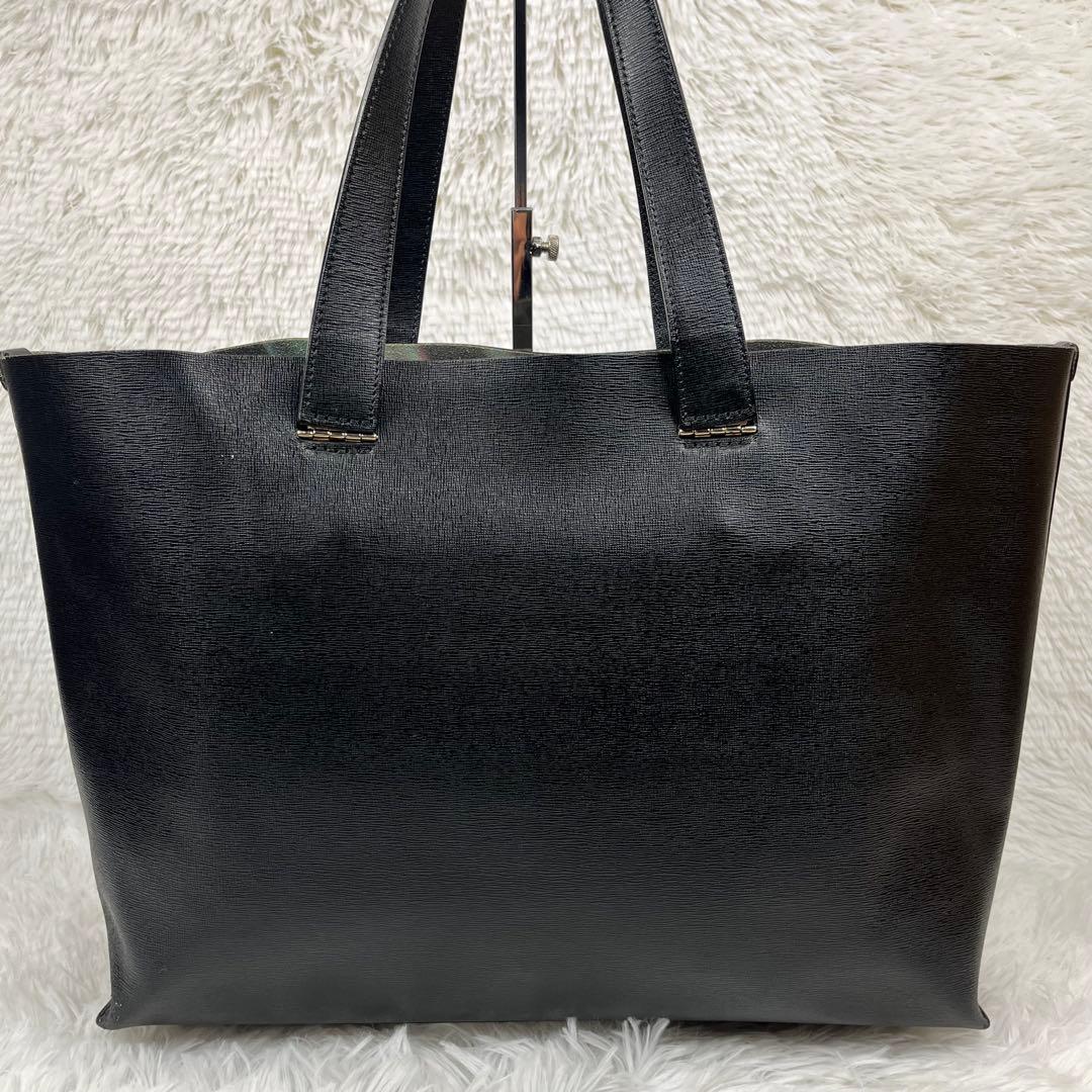GIORGIO ARMANI レザー　トートバッグ　ブラック　A4収納