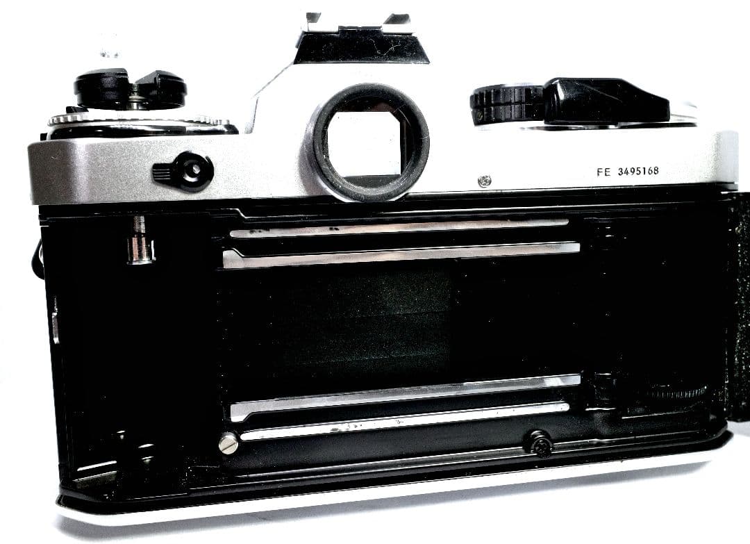 ニコン　Nikon FE + Ai Nikkor 28mm/F2.8