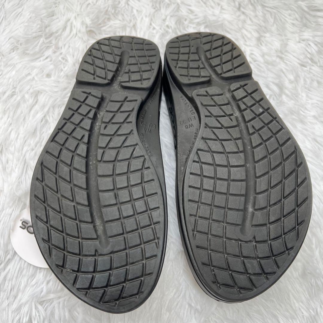 正規品 レディース　OOFOS ウーフォス ウーメガ 黒OOMEGA 箱付き25