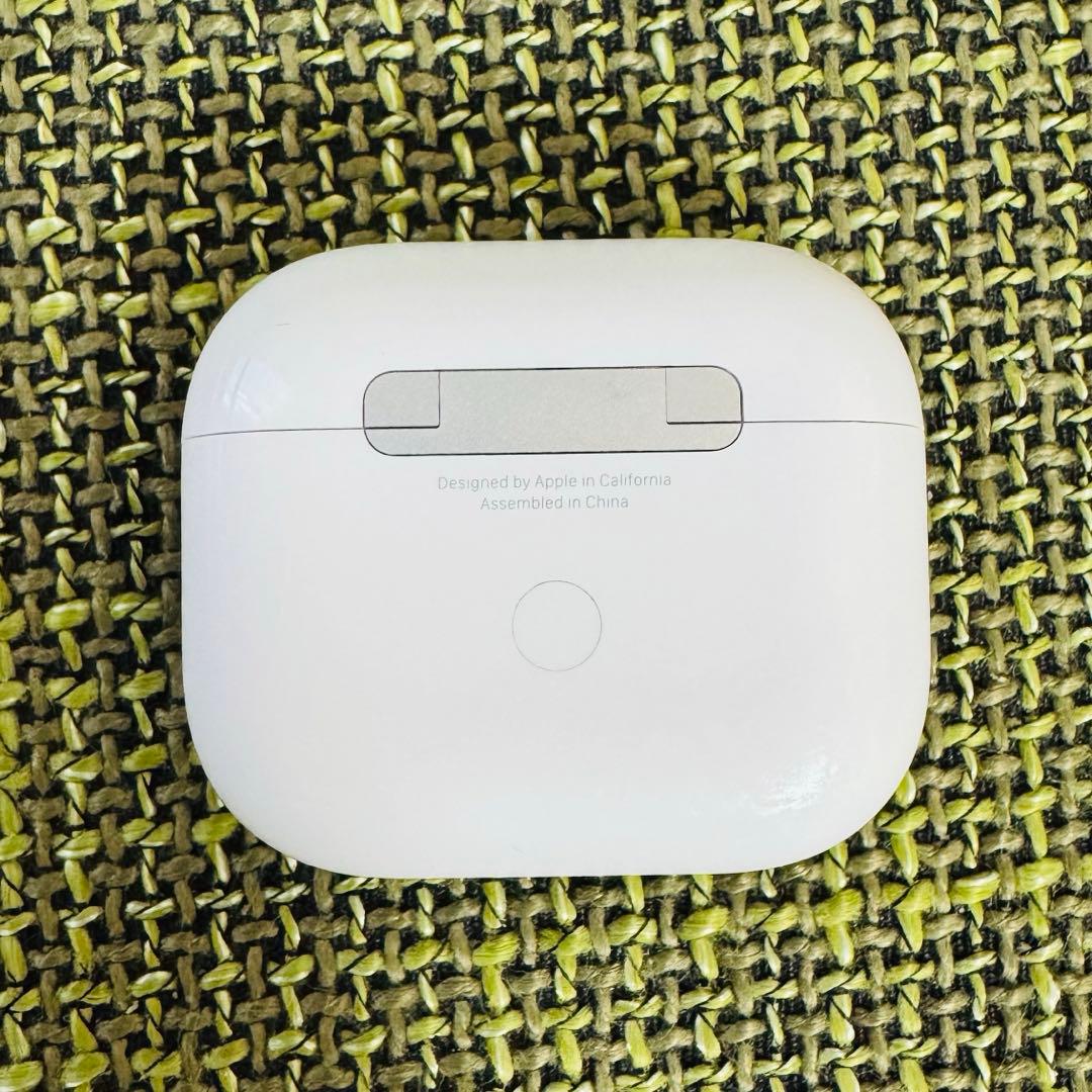 AirPods第3世代　MagSafe充電ケース(Lightning)付き