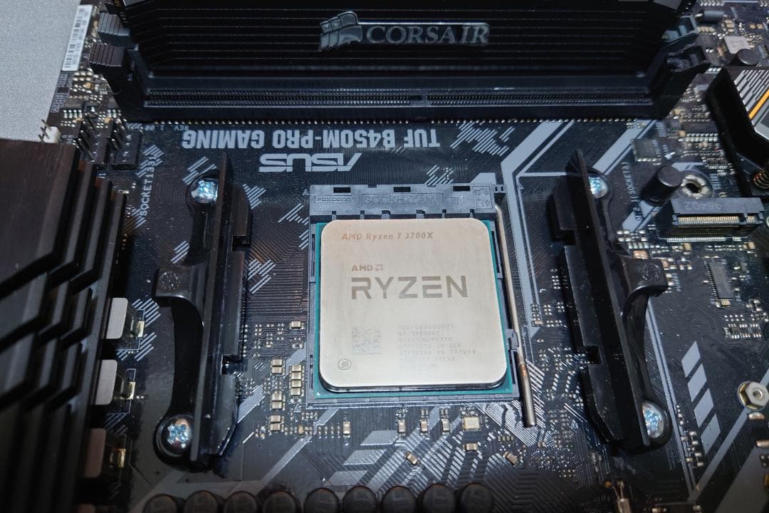 TUF B450M-PRO GAMING Ryzen 7 3700X メモリー