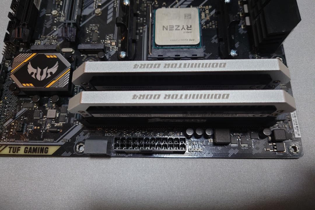 TUF B450M-PRO GAMING Ryzen 7 3700X メモリー