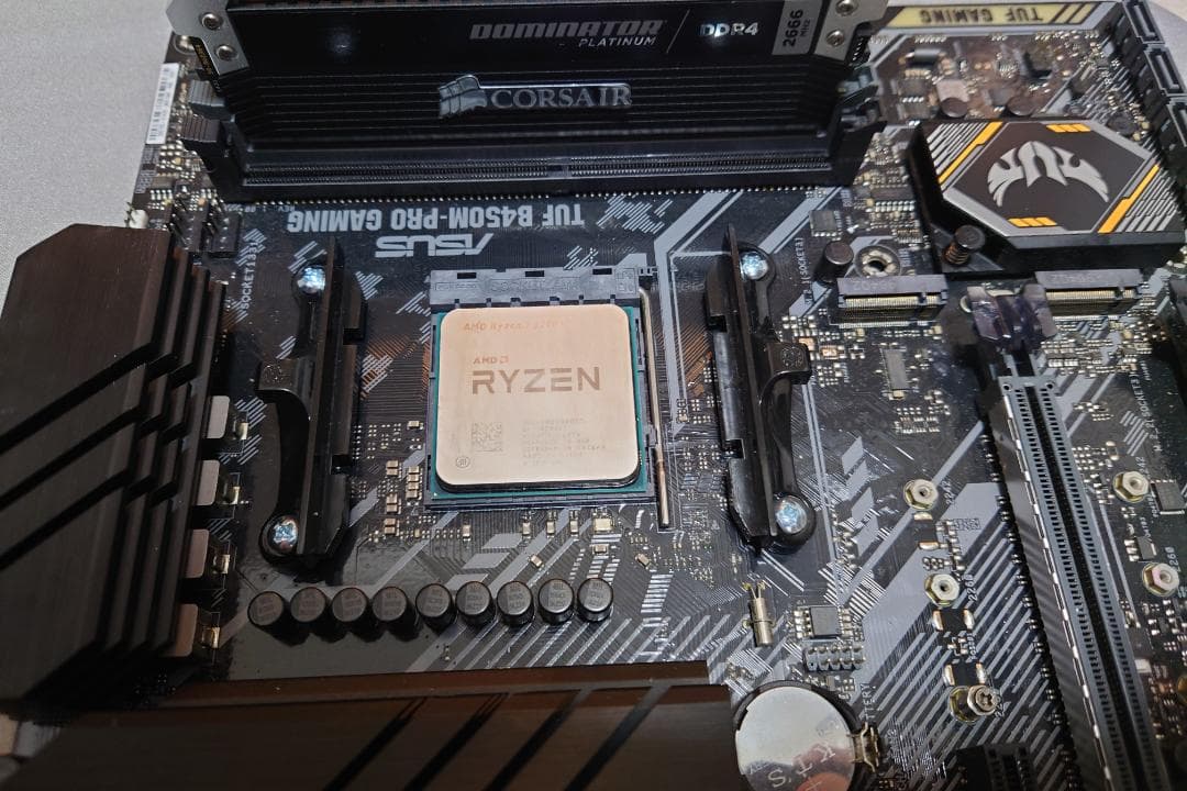 TUF B450M-PRO GAMING Ryzen 7 3700X メモリー