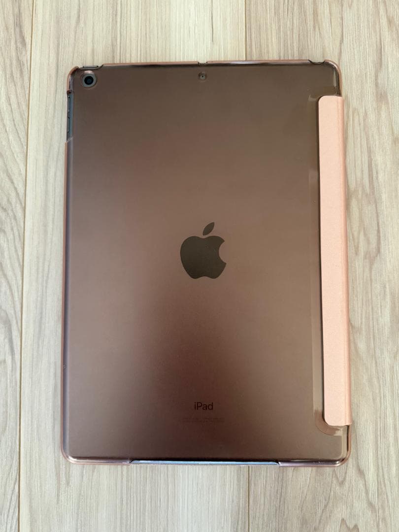 iPad7 第7世代 32GB WIFIモデル ピンクのカバー付き