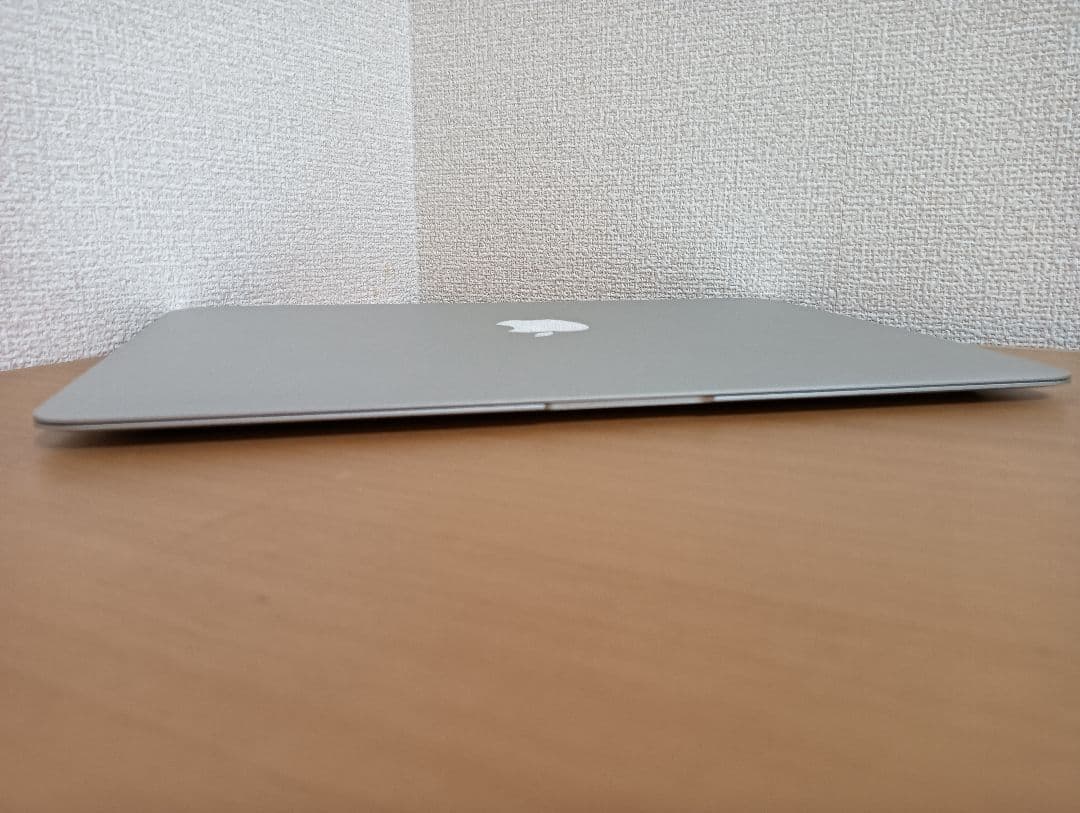 MacBok Air 2015 13型 充放電106回 ＋ DVDドライブ付