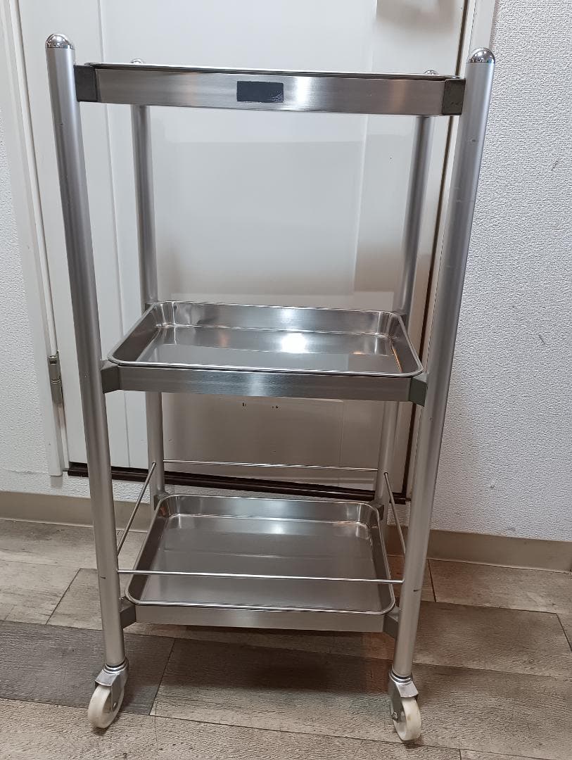 タカラベルモントステンレス 3段ワゴン