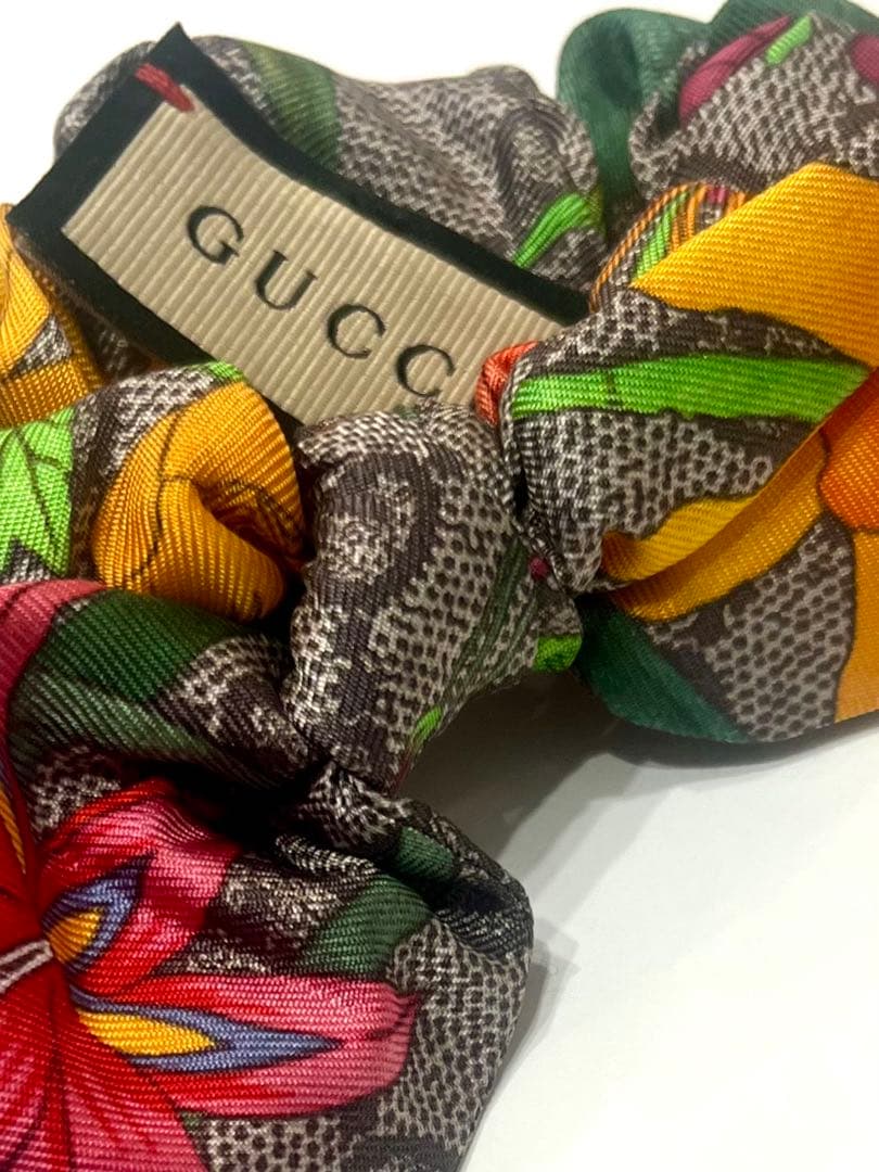 極美品☆グッチ GG柄シュシュ　ヘアゴム　ヘアアクセサリー リボン 花柄