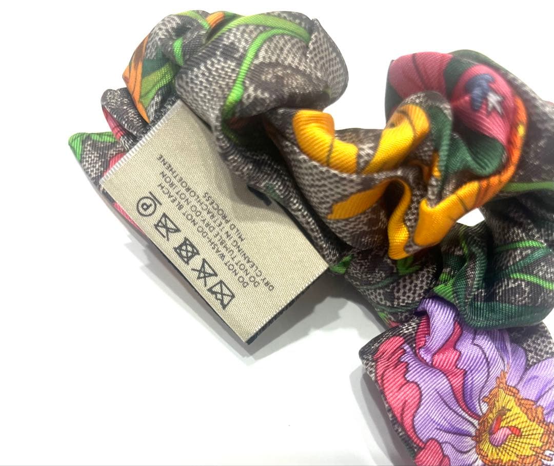 極美品☆グッチ GG柄シュシュ　ヘアゴム　ヘアアクセサリー リボン 花柄