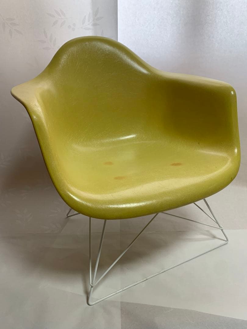 イームズ Eames アームシェル　ハーマンミラー　レモンイエロー