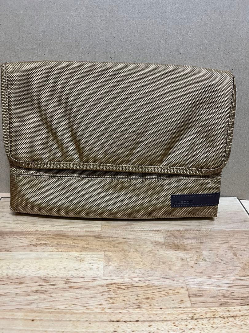 APPLE iPad mini3 WI-FI 64GB おまけケースつき