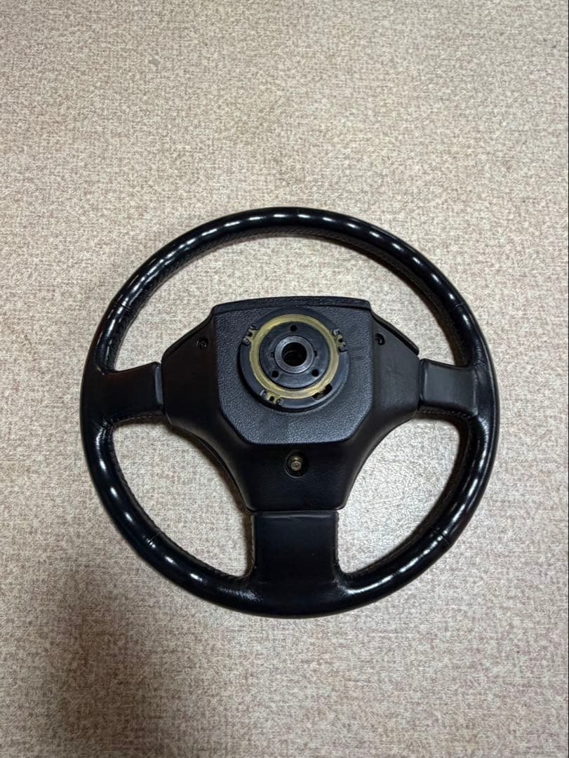 80ランドクルーザー ステアリングホイール