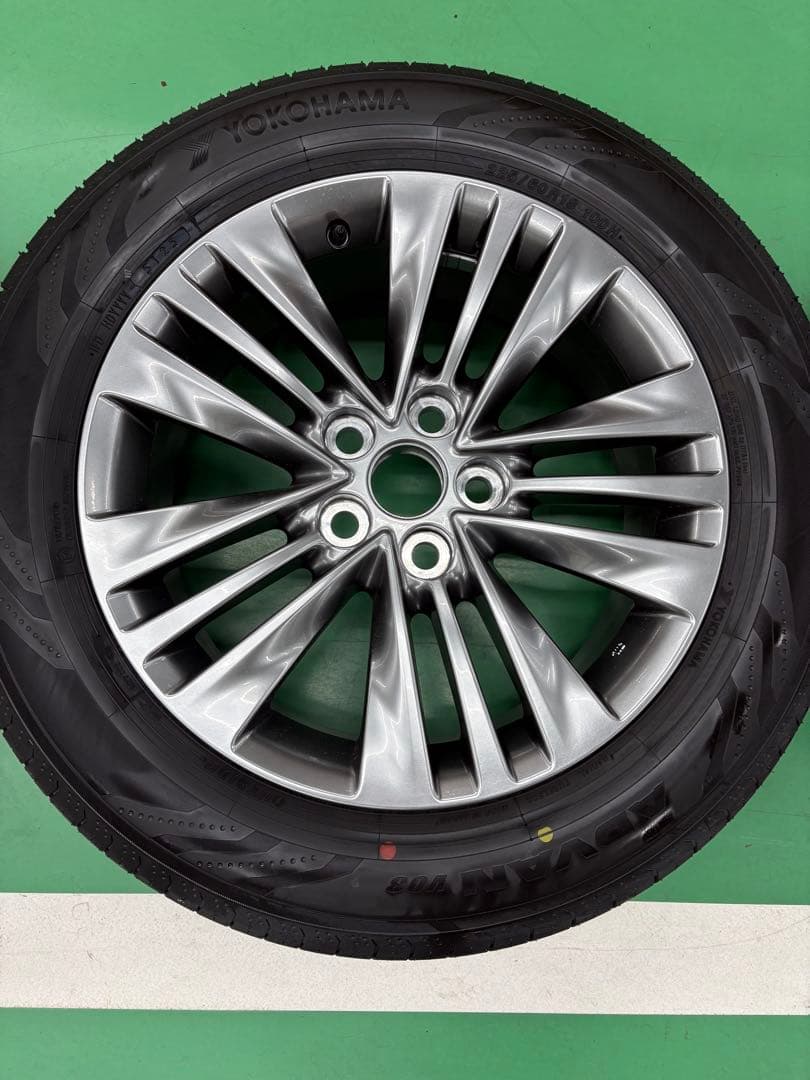 アルファード４０系　新車から外したタイヤ