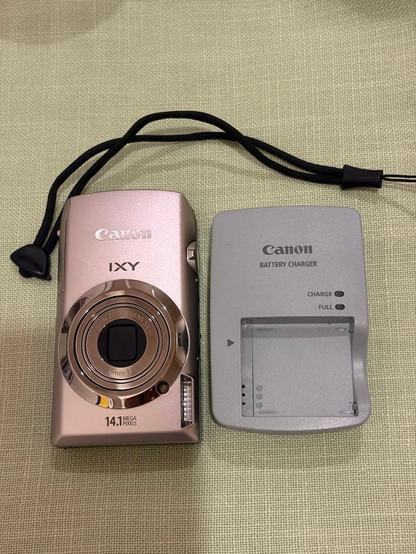 Canon IXYデジタルカメラ14.1