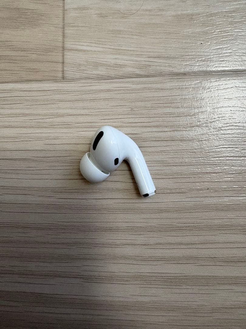 AirPods Pro 本体 ワイヤレス充電ケース付き