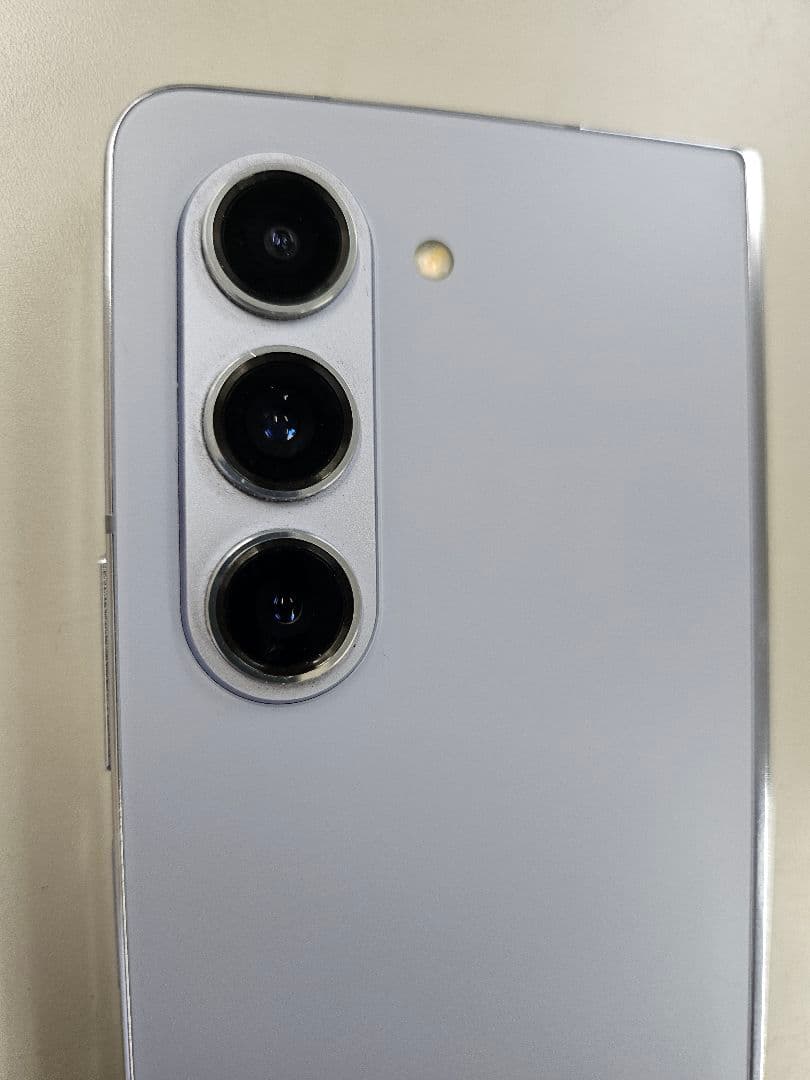 Samsung Galaxy Z Fold5 本体