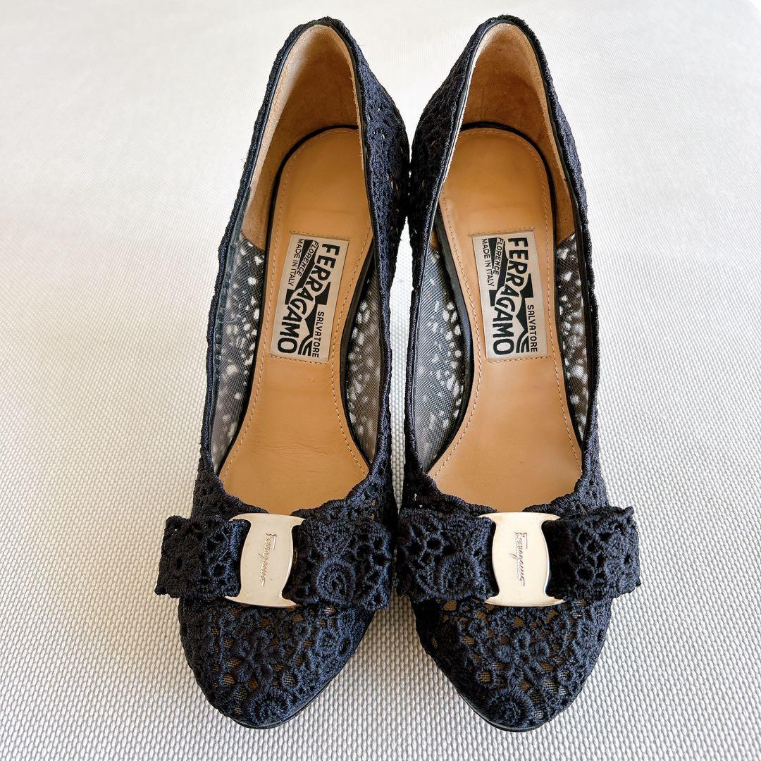 FERRAGAMO ブラック レース ヴァラ リボン　ハイヒール　7