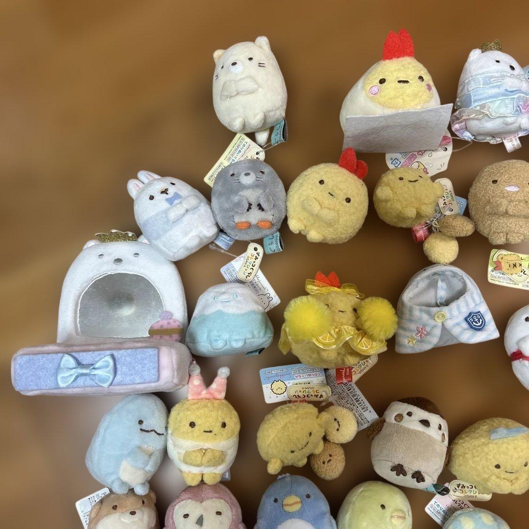 すみっこぐらしまとめ売り　ぬいぐるみ・マスコットセット 約40個