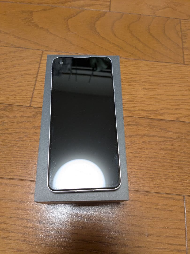 Zenfone9 ホワイト
