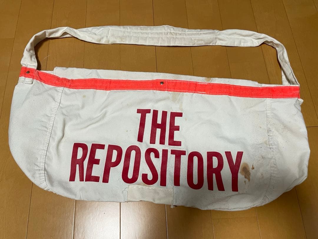 ヴィンテージ　ニュースペーパーバッグ　70s “THE REPOSITORY “
