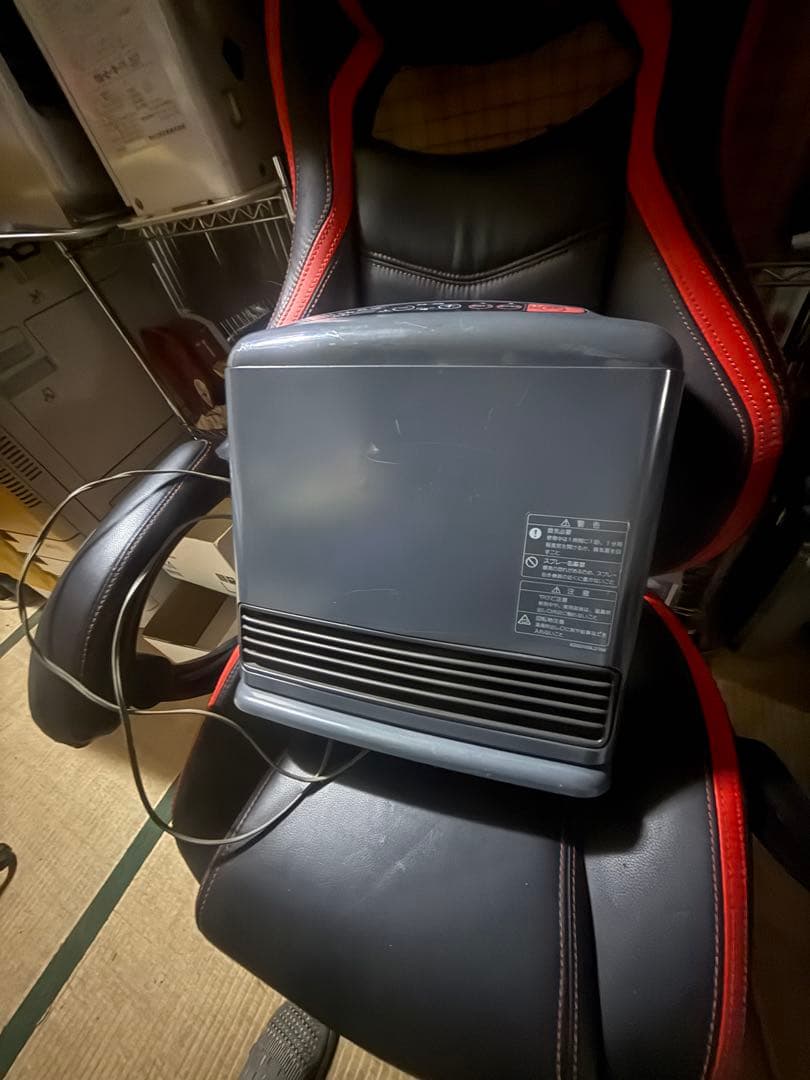 ガスファンヒーター デジタル操作パネル付き