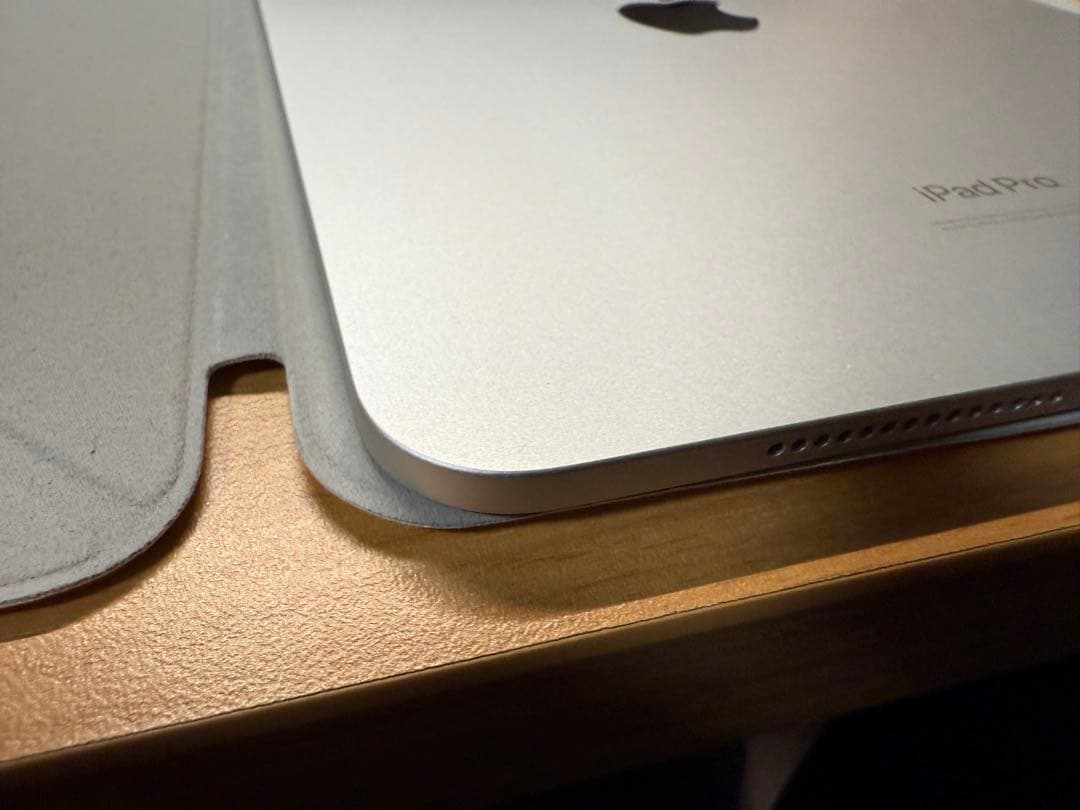 iPad Pro M4 256GB wifiモデル カバー付属しません