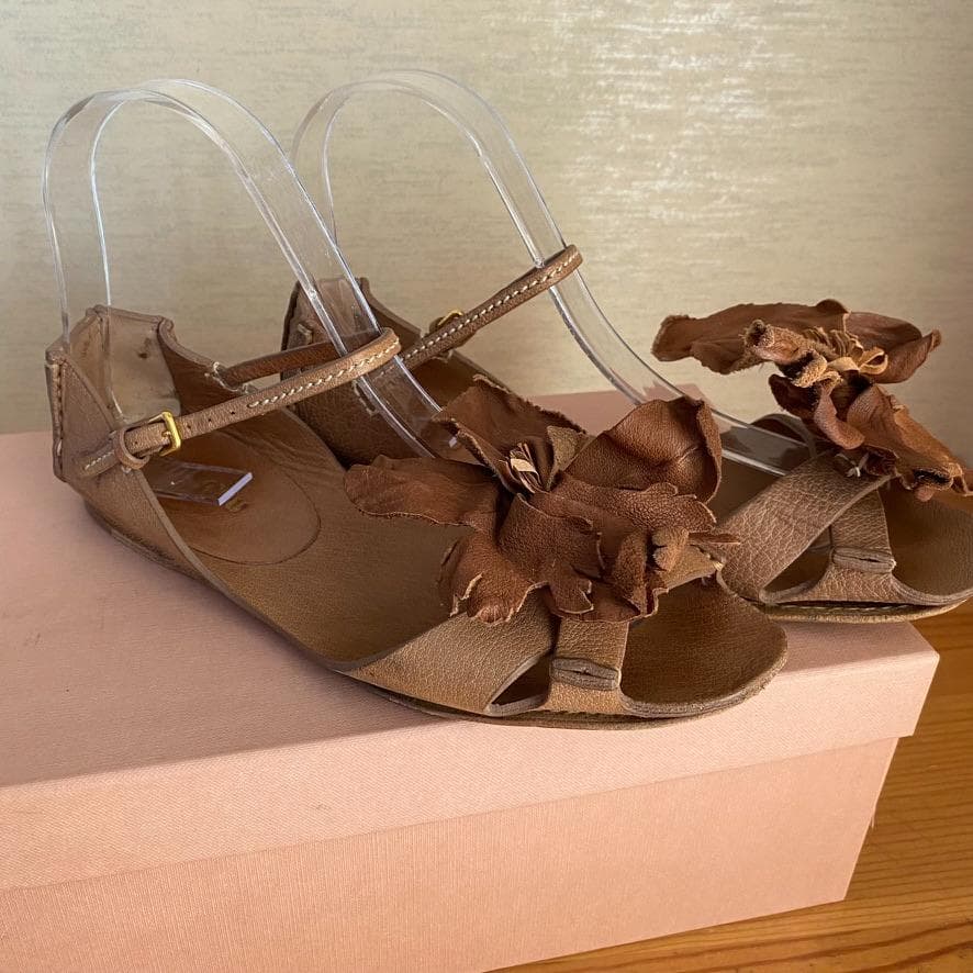 【美品】　MIUMIU　ミュウミュウ フラワーサンダル 36