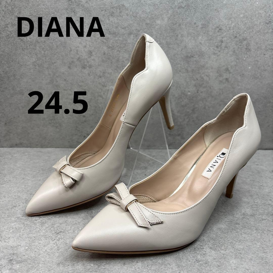 新品！DIANA ダイアナ　ベージュ　ポインテッド　ラメリボン　レザーパンプス