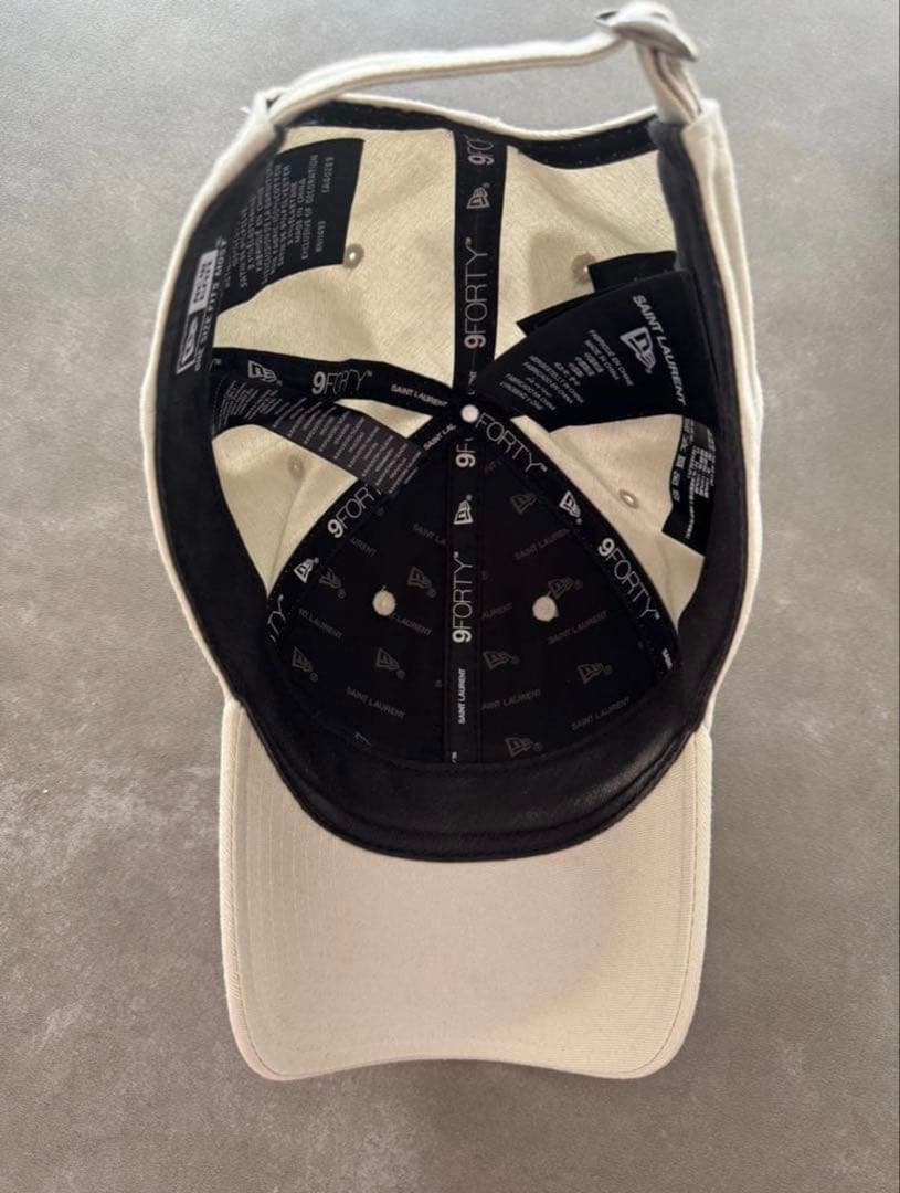 SAINT LAURENT ニューエラコラボ キャップ