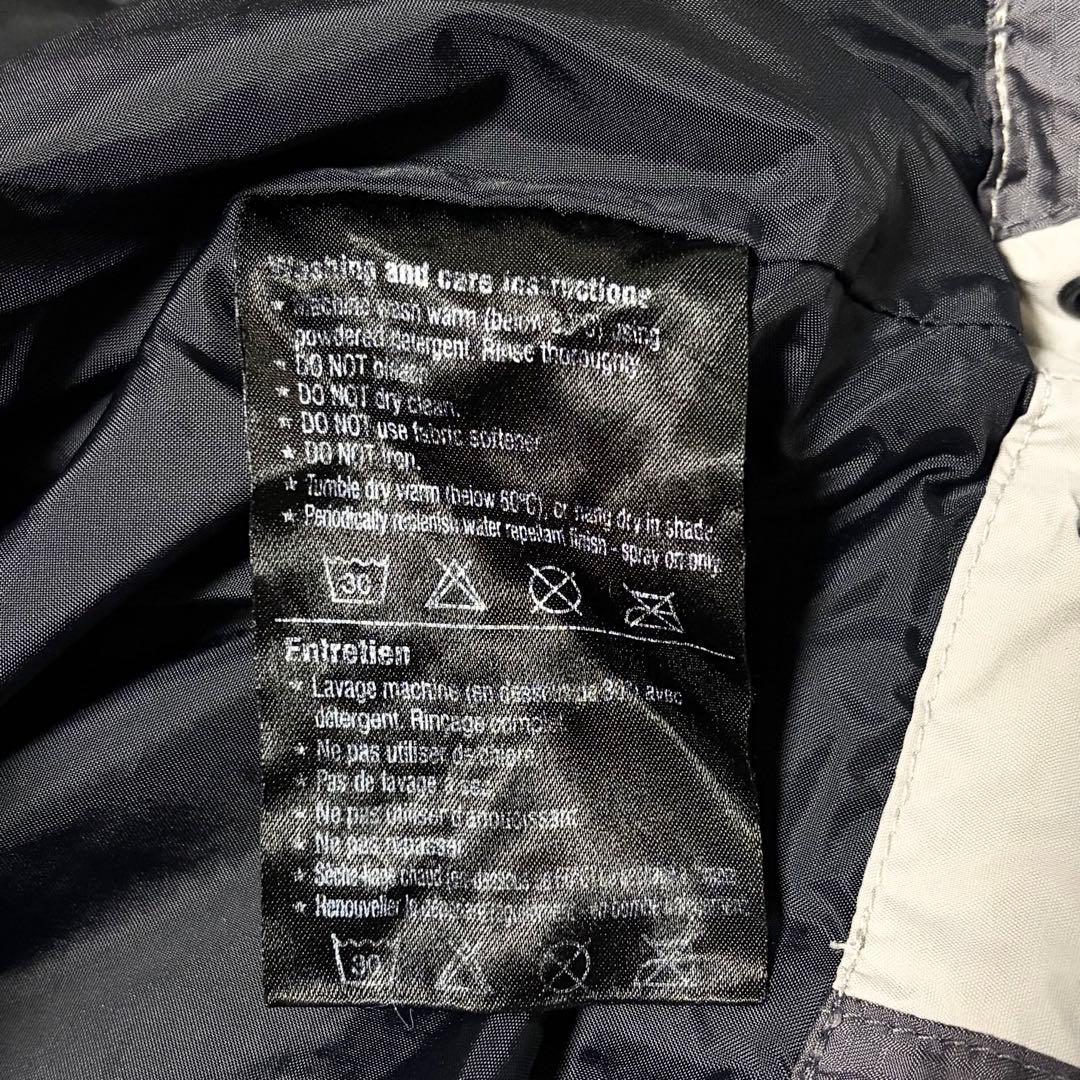 【美品】BURTON ak スノーボードジャケット Mサイズ グレー