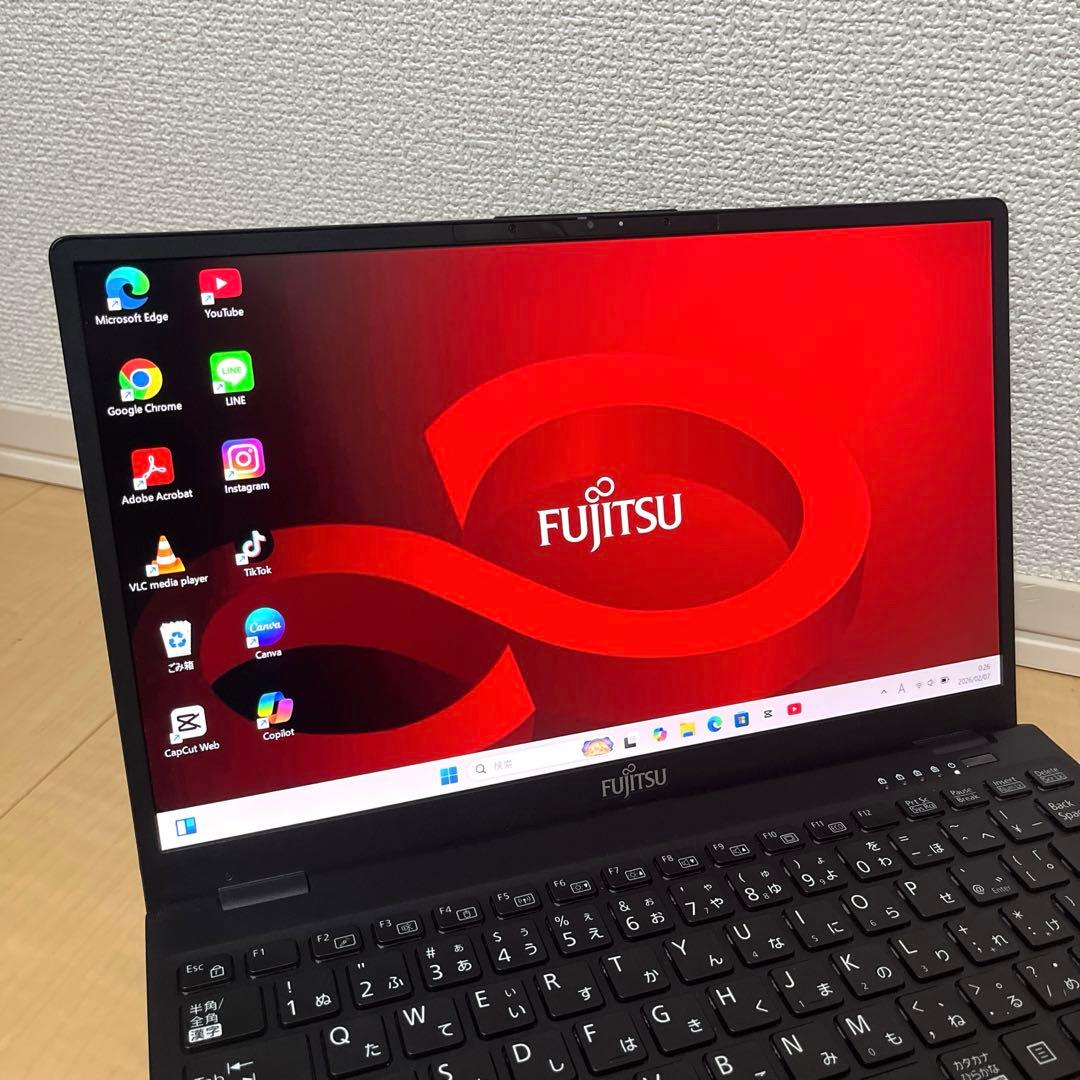 FUJITSU Core i7 11Gen 2021年製 ノートパソコン