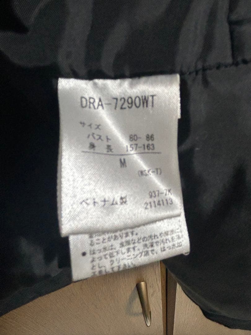 デサント、フード付き スキーウェア Ｍ パスケース、2日使用