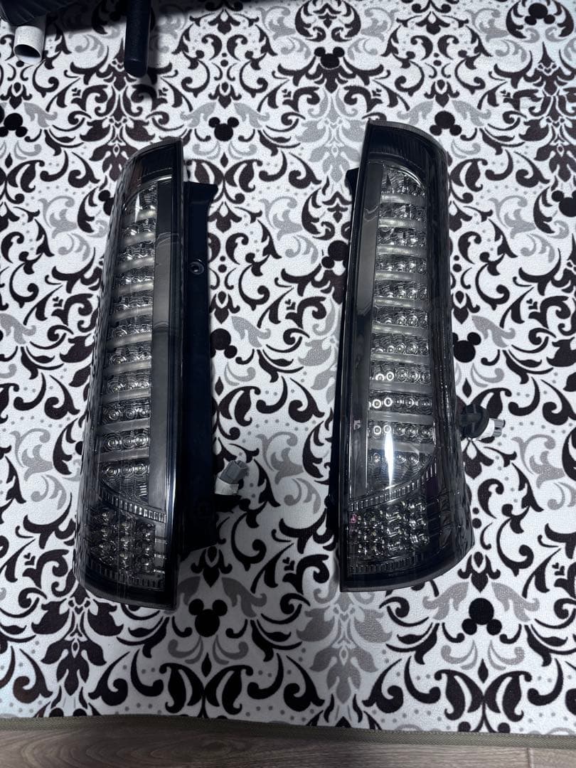 ルークス ml21s パレットSW テールランプ　LED DEPO製