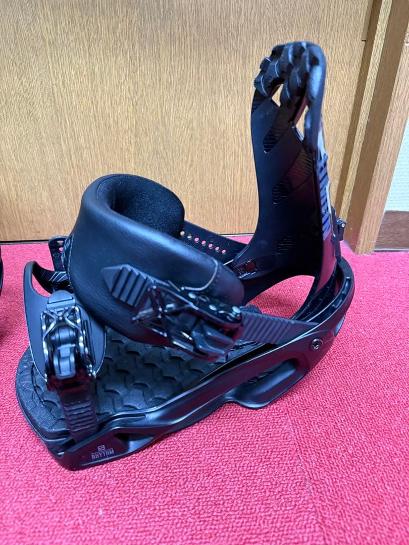 あ*ー様 SALOMON バインディング RHYTHM BLACK　正規品 スノ