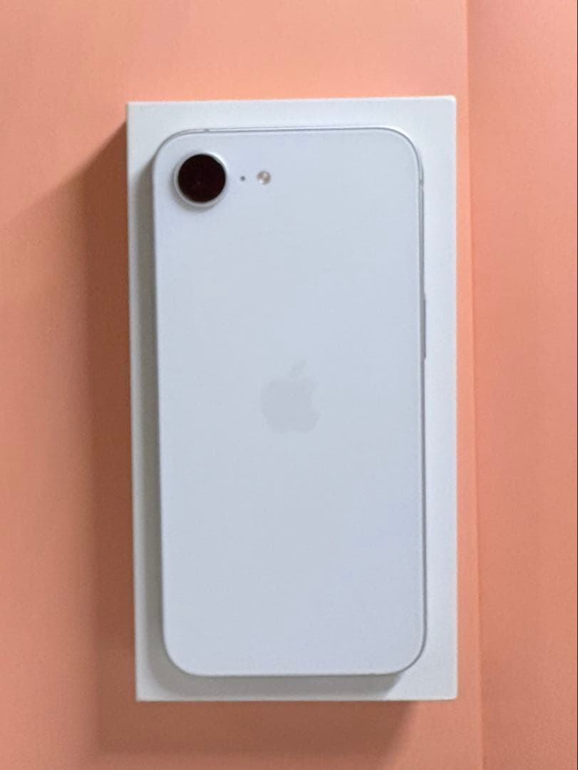 ア*)様 ※中古※ iPhone16e 128GB ホワイト本体　新品同様
