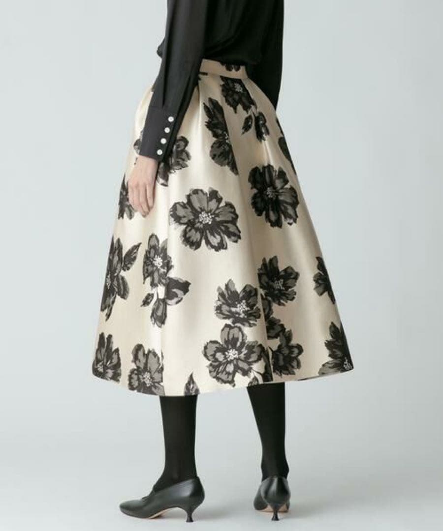 【新品未使用タグ付】allureville ラメフラワージャガードスカート