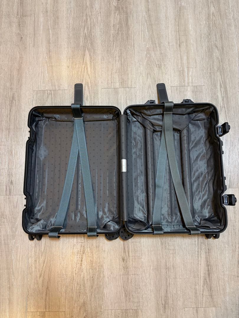 リモワ　オリジナル　キャビンS