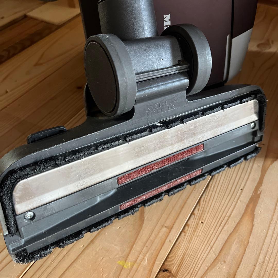 Miele 掃除機　S6260