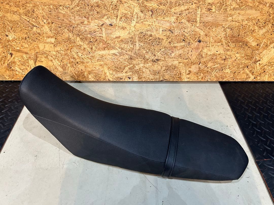 ヤマハ　WR２５０Ｘ/R ワイズギア　ハイシート(ノブボルトのセット)