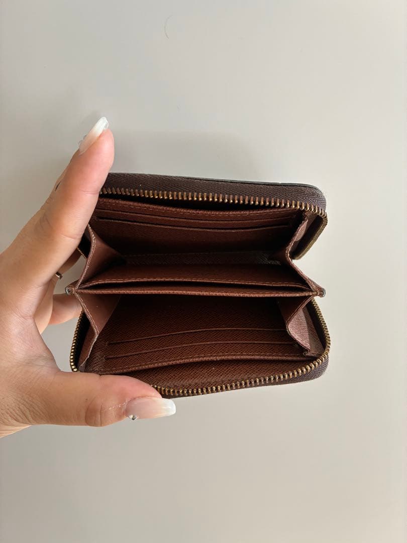 LOUIS VUITTON 財布