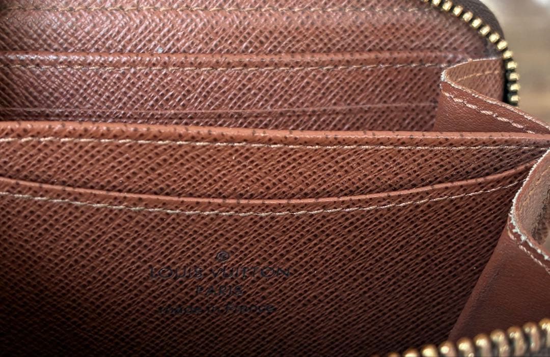 LOUIS VUITTON 財布