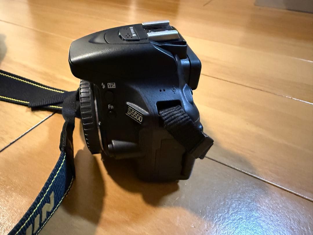 Nikon D5500 デジタル一眼レフカメラ バック付